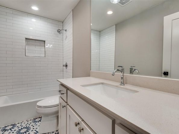 3161  Lockmoor Lane , Dallas Texas 75220