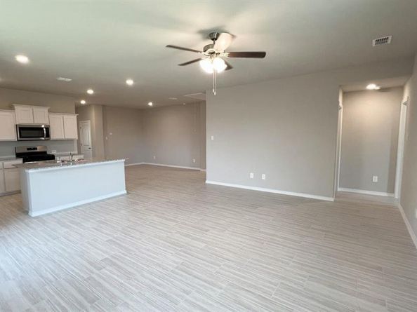 8516  HOLLYMEAD Lane , Fort Worth Texas 76131