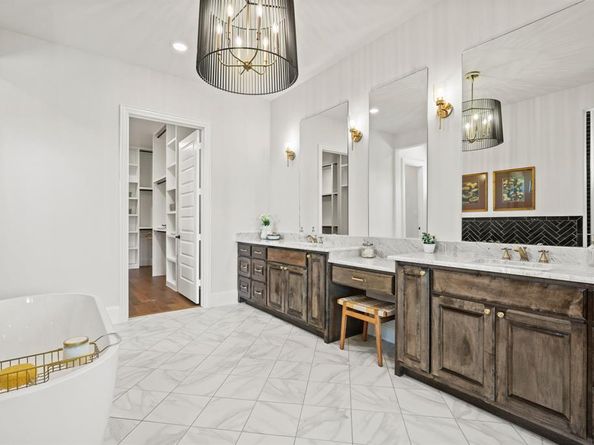 324  Chapel View Court , Heath Texas 75032