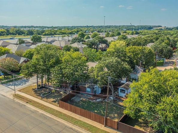 5629  Chimney Rock Drive , Arlington Texas 76017