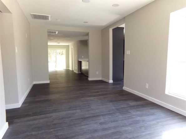 1310  Elmwood Boulevard , Dallas Texas 75224