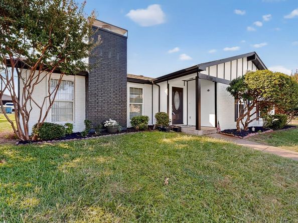2700  Winding Creek Drive , Carrollton Texas 75007