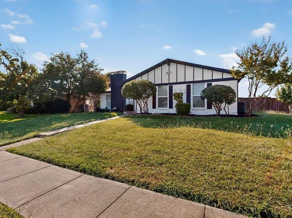 2700  Winding Creek Drive , Carrollton Texas 75007