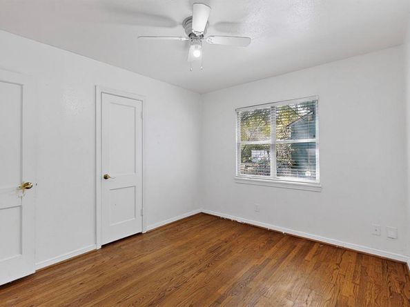 2912  Shadow Wood Drive , Dallas Texas 75224