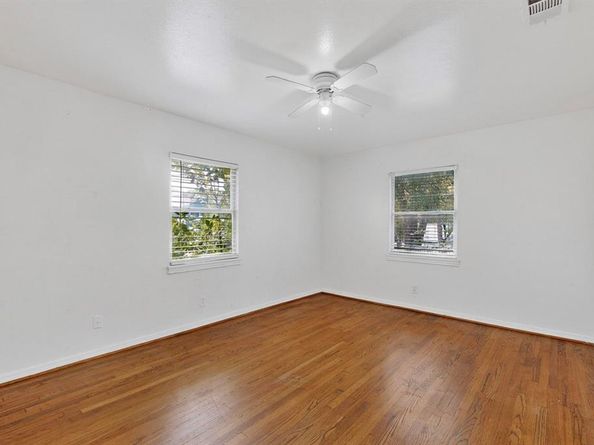 2912  Shadow Wood Drive , Dallas Texas 75224
