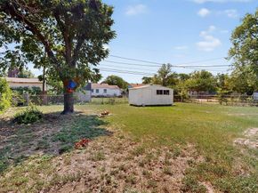 2912  Shadow Wood Drive , Dallas Texas 75224