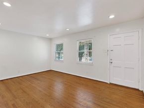 2912  Shadow Wood Drive , Dallas Texas 75224