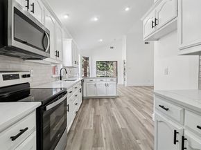 7242  Summit Parc  , Dallas Texas 75249