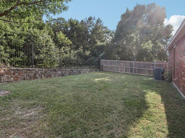 7242  Summit Parc  , Dallas Texas 75249