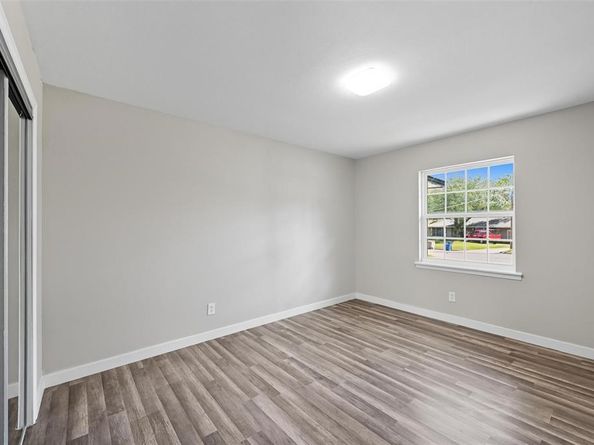1927  Riverway Drive , Dallas Texas 75217