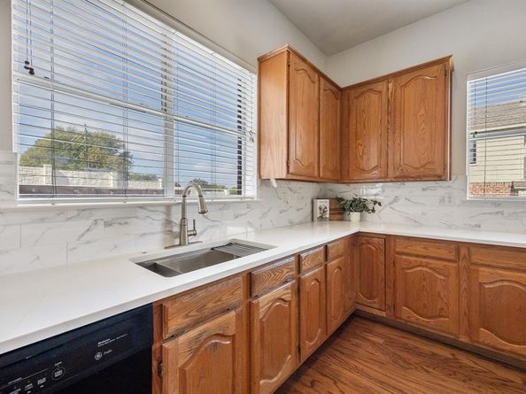 104  Cambridge Court , Heath Texas 75032