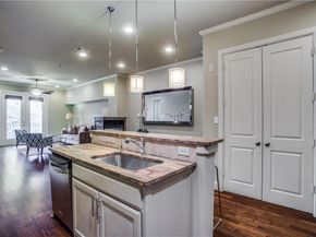 5800  Mccommas Boulevard  A207, Dallas Texas 75206