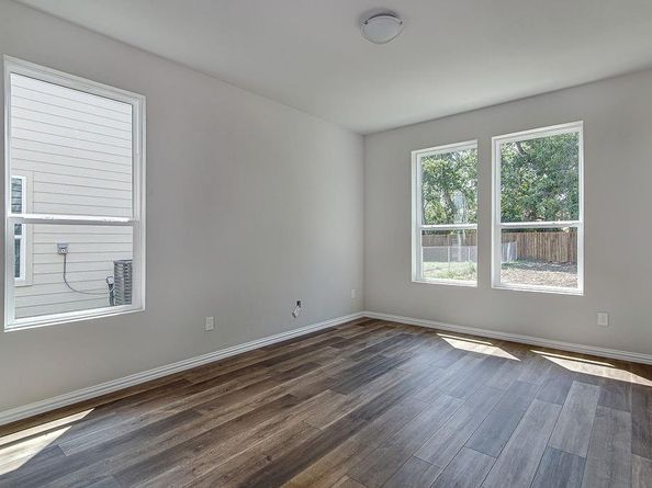 3121  Lumber Street , Fort Worth Texas 76112