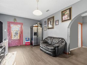 4611  Sylvester Street , Dallas Texas 75219