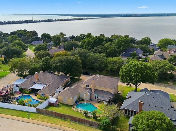 610  Christan Court , Rockwall Texas 75087