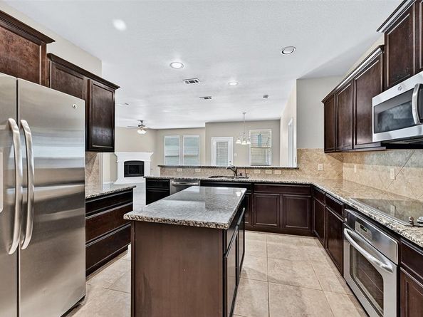 405  Roger Graves Circle , McKinney Texas 75072