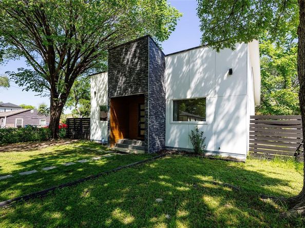 1935  Nomas Street , Dallas Texas 75212