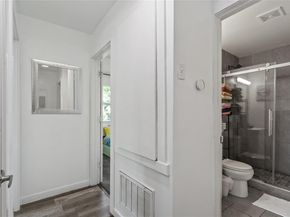 1935  Nomas Street , Dallas Texas 75212