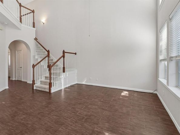 3828  Vienna Street , Irving Texas 75038