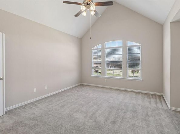 3828  Vienna Street , Irving Texas 75038