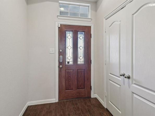 3828  Vienna Street , Irving Texas 75038