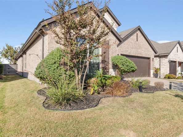 5121  Shallow Pond Drive , Little Elm Texas 76227