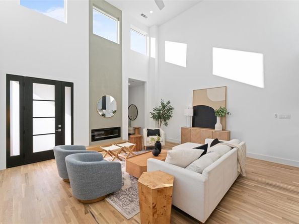 2313 S Vernon Avenue , Dallas Texas 75224