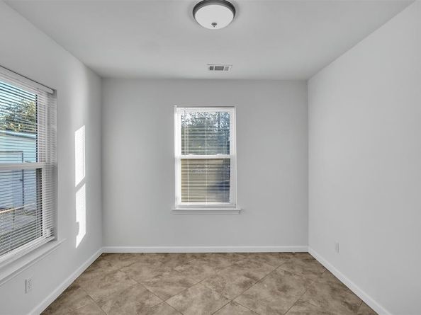 5417  Como Drive , Fort Worth Texas 76107