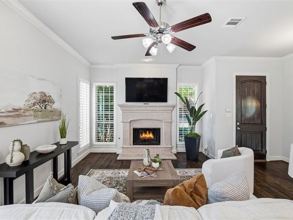 2533  Lady Amide Lane , Lewisville Texas 75056