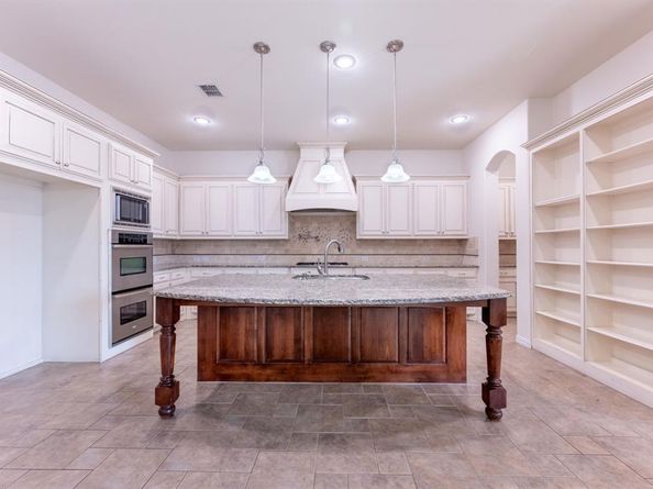 675  Featherstone Drive , Rockwall Texas 75087