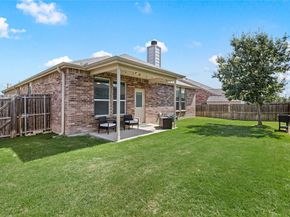 537  Running Water Trail , Fort Worth Texas 76131