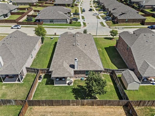 537  Running Water Trail , Fort Worth Texas 76131