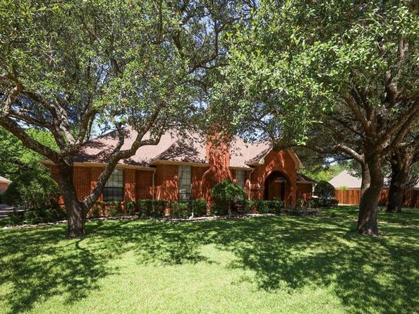 1235  Marble Canyon Drive , DeSoto Texas 75115