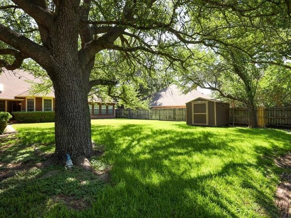 1235  Marble Canyon Drive , DeSoto Texas 75115