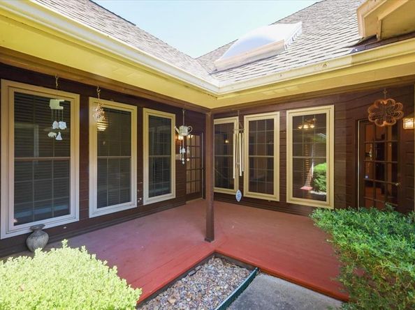 1235  Marble Canyon Drive , DeSoto Texas 75115