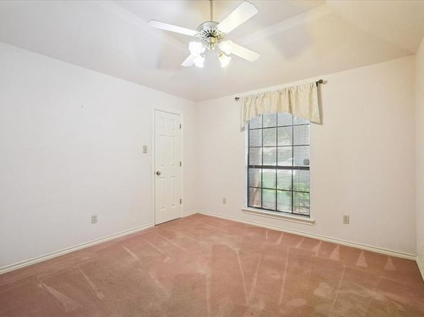 1235  Marble Canyon Drive , DeSoto Texas 75115