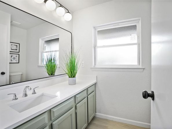 2103  Via Del Norte  , Carrollton Texas 75006