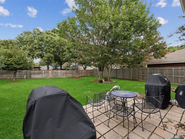 6403  Redstone Drive , Arlington Texas 76001