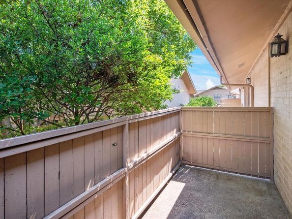 11400  Park Central Place  C, Dallas Texas 75230