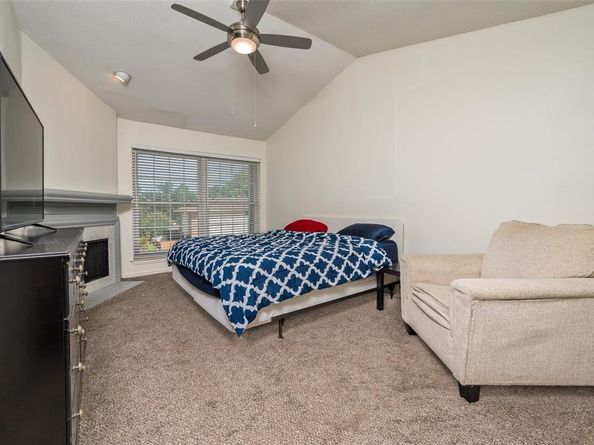 2409  Northlake Court , Irving Texas 75038