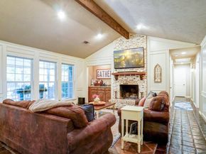 1000  Lynhurst Lane , Denton Texas 76205