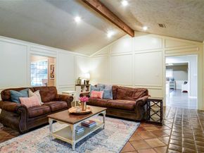1000  Lynhurst Lane , Denton Texas 76205