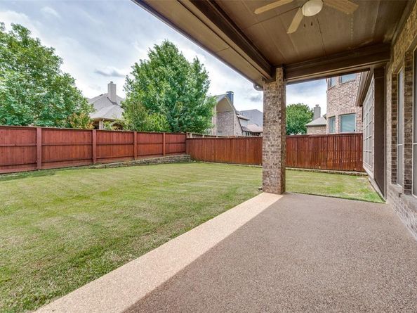 1236  Claire Street , Lantana Texas 76226