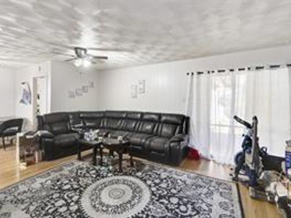 2801  Laramie Street , Irving Texas 75062