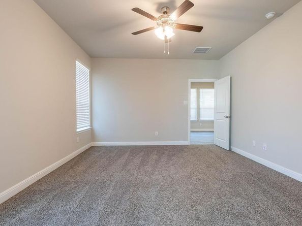 600  Hogan Drive , Denton Texas 76210