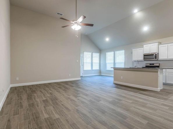 600  Hogan Drive , Denton Texas 76210