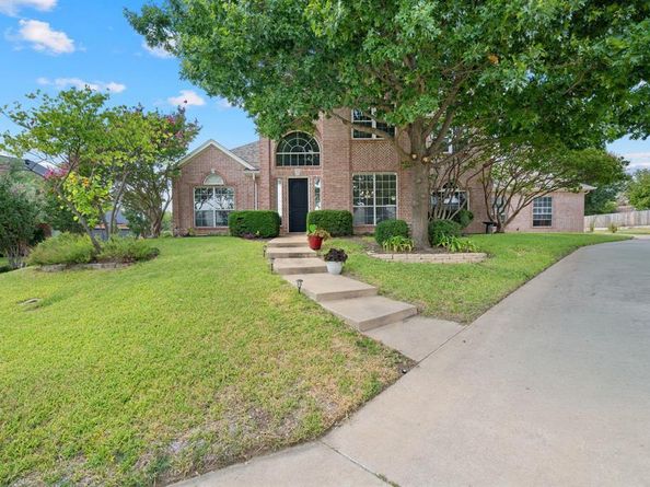 8801  Saint Annes Court , Fort Worth Texas 76179