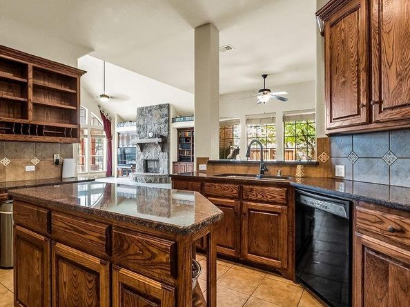 881  Winchester Drive , Lewisville Texas 75056