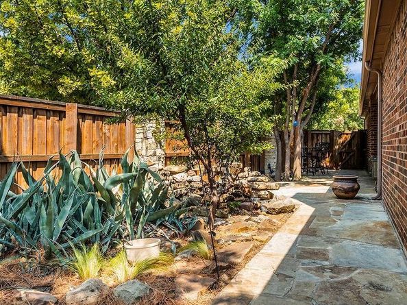 881  Winchester Drive , Lewisville Texas 75056