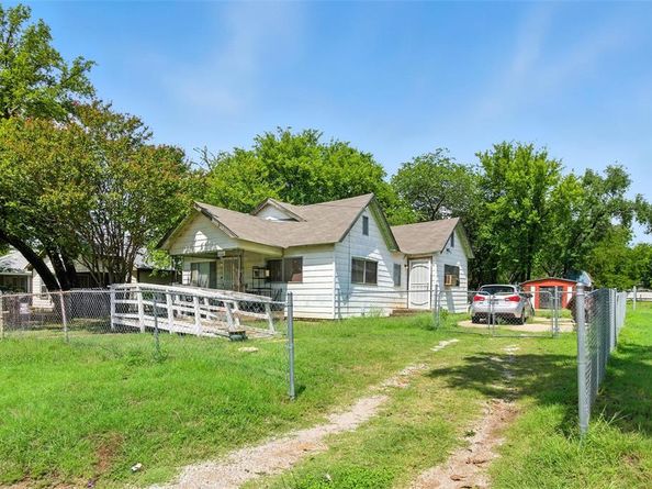 5017  Pinson Street , Fort Worth Texas 76105